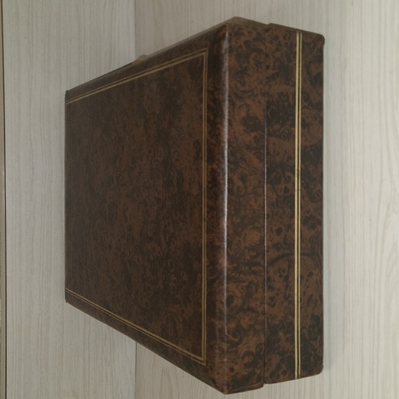 Vintage Buxton Jewelry Box - Picture 4 of 6